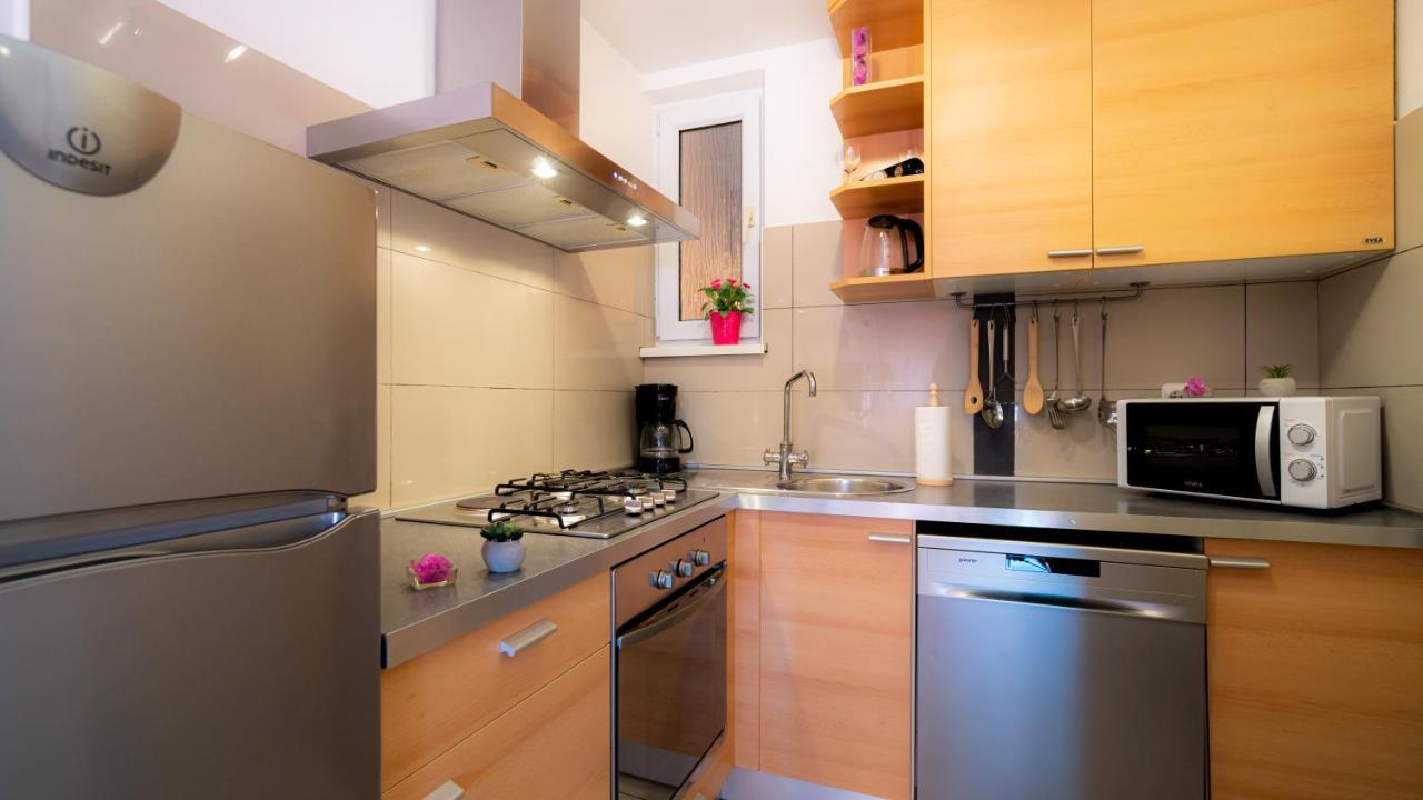 1St Floorc Apartment พูลา ภายนอก รูปภาพ